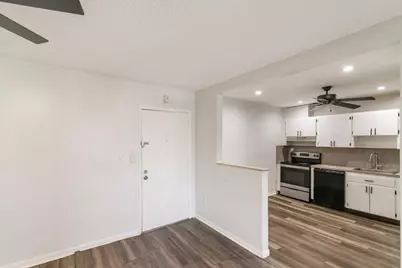 5100 SW 41st Street #321, Pembroke Park, FL 33023 - Photo 9