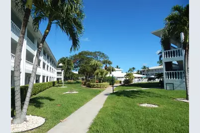 2453 NE 51st Street #D-306, Fort Lauderdale, FL 33308 - Photo 17