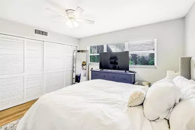 2453 NE 51st Street #D-306, Fort Lauderdale, FL 33308 - Photo 7