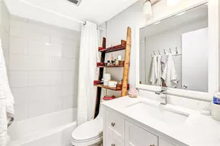 2453 NE 51st St, Fort Lauderdale, FL 33308 - Photo 9