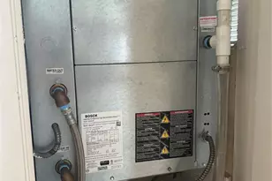 6263 NE 19th Ave, Fort Lauderdale, FL 33308 - Photo 13