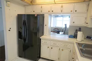 303 N Riverside Dr, Pompano Beach, FL 33062 - Photo 9