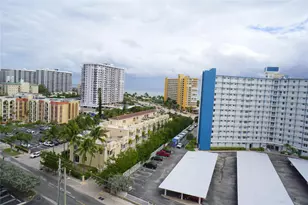 303 N Riverside Dr, Pompano Beach, FL 33062 - Photo 33