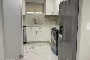 642 NW 14th Way, Fort Lauderdale, FL 33311 - Photo 9