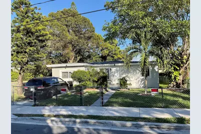 642 NW 14th Way, Fort Lauderdale, FL 33311 - Photo 1