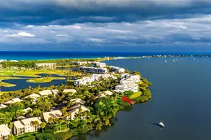 184 NE Edgewater Dr, Stuart, FL 34996 - Photo 9