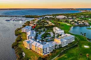 184 NE Edgewater Dr, Stuart, FL 34996 - Photo 1