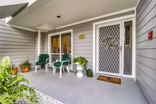 184 NE Edgewater Dr, Stuart, FL 34996 - Photo 13