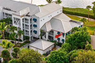 184 NE Edgewater Dr, Stuart, FL 34996 - Photo 5