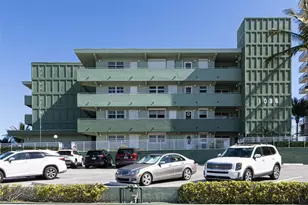 1035 Hillsboro Mile, Pompano Beach, FL 33062 - Photo 3