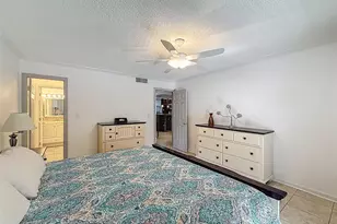201 178th Dr, North Miami Beach, FL 33160 - Photo 15