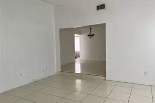 1107 NW 84th Dr, Coral Springs, FL 33071 - Photo 7