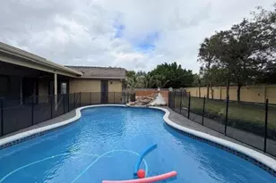 1712 NW 91st Ave, Plantation, FL 33322 - Photo 3