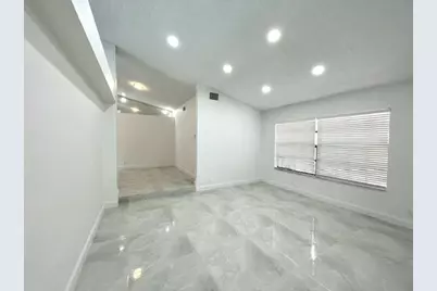 1712 NW 91st Avenue, Plantation, FL 33322 - Photo 7