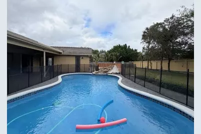 1712 NW 91st Avenue, Plantation, FL 33322 - Photo 39