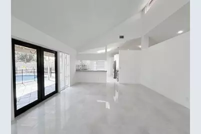 1712 NW 91st Avenue, Plantation, FL 33322 - Photo 9