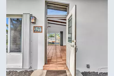 2507 Okeechobee Lane, Fort Lauderdale, FL 33312 - Photo 3