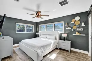 401 NE 49th St, Oakland Park, FL 33334 - Photo 27