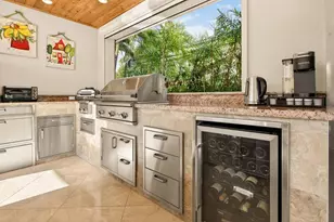 391 Sundial Cir, Pompano Beach, FL 33068 - Photo 9