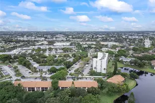 2289 SW 15th St, Deerfield Beach, FL 33442 - Photo 25