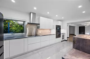 2614 NE 15th St, Fort Lauderdale, FL 33304 - Photo 9