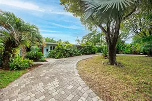 2614 NE 15th St, Fort Lauderdale, FL 33304 - Photo 3