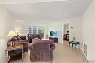 4191 NW 41st St, Lauderdale Lakes, FL 33319 - Photo 5