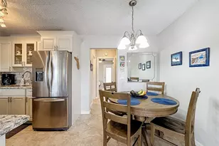 800 SW 11th Ave, Hallandale Beach, FL 33009 - Photo 9