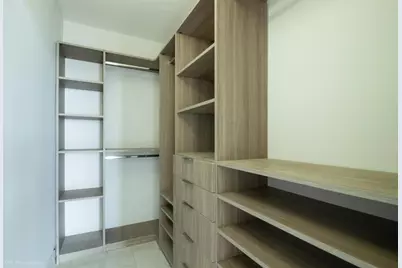 701 Brickell Key Boulevard #2501, Miami, FL 33131 - Photo 13