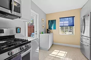 1175 Grant St, Hollywood, FL 33019 - Photo 9