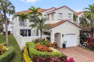 1554 Yellowheart Way, Hollywood, FL 33019 - Photo 5