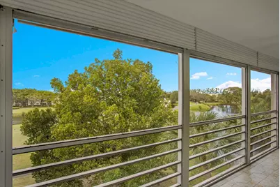 4402 Martinique Court #M4, Pompano Beach, FL 33066 - Photo 17