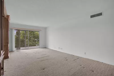 4402 Martinique Court #M4, Pompano Beach, FL 33066 - Photo 11