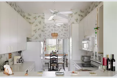 9551 Weldon Circle #404, Fort Lauderdale, FL 33321 - Photo 7