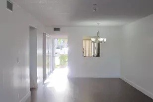 7840 NW 50th St, Lauderhill, FL 33351 - Photo 11