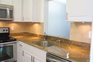 7840 NW 50th St, Lauderhill, FL 33351 - Photo 7