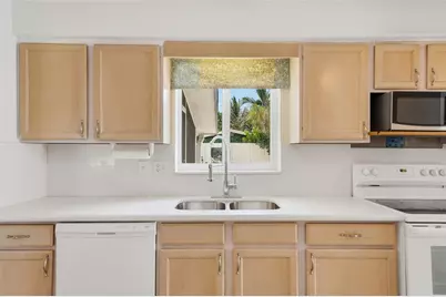 5651 NE 16th Avenue, Fort Lauderdale, FL 33334 - Photo 9