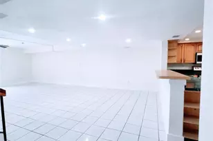 793 NE 206th St, Miami, FL 33179 - Photo 3