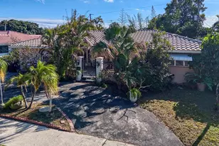 2162 NE 65th St, Fort Lauderdale, FL 33308 - Photo 3