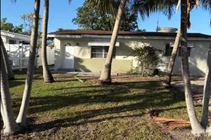 301 SE 21st Ave, Boynton Beach, FL 33435 - Photo 1