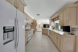 9800 NW 10th Ct, Plantation, FL 33322 - Photo 39