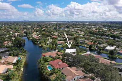 9800 NW 10th Court, Plantation, FL 33322 - Photo 17