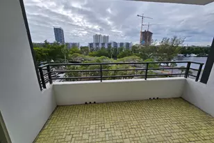500 Three Islands Boulevard, Hallandale Beach, FL 33009 - Photo 17