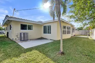 2241 NE 61st Ct, Fort Lauderdale, FL 33308 - Photo 13
