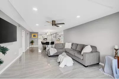 777 Jeffery Street #302, Boca Raton, FL 33487 - Photo 3