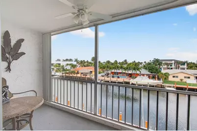 777 Jeffery Street #302, Boca Raton, FL 33487 - Photo 5