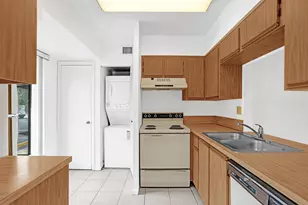 715 Gardens Dr, Pompano Beach, FL 33069 - Photo 15