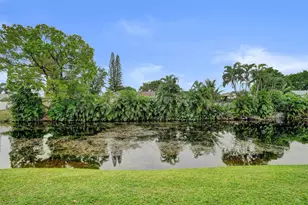 715 Gardens Dr, Pompano Beach, FL 33069 - Photo 13