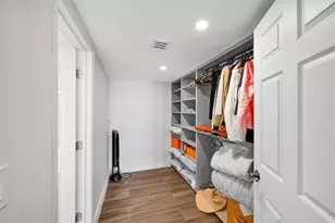 19667 Turnberry Way, Miami, FL 33180 - Photo 23