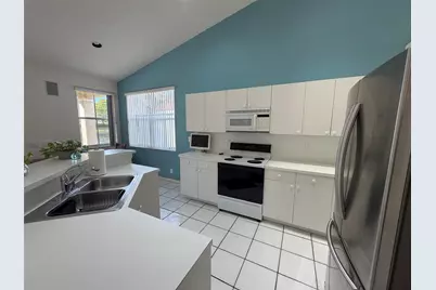 853 Sand Creek Circle, Weston, FL 33327 - Photo 35